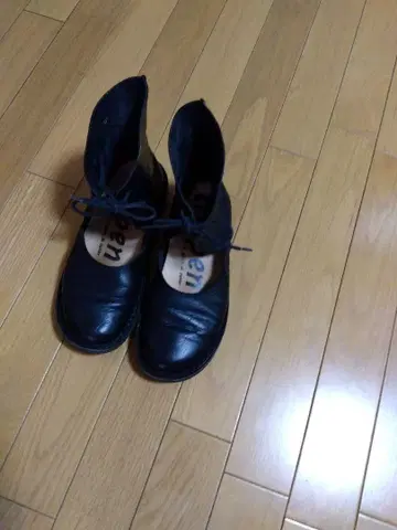 트리픈 가죽 신발