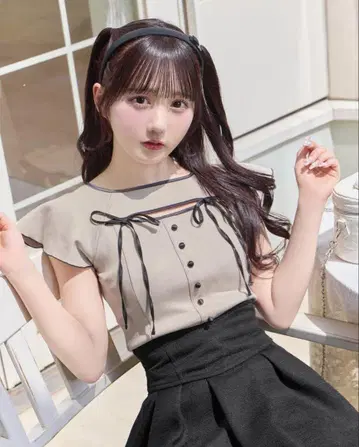 미셸 마카롱 더블 플레어 슬리브 리본 상의