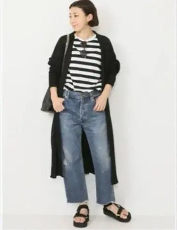 뮤즈 두즈엠 클래스 V넥 롱 가디건 네이비 컬러