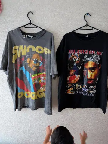 Snoopdog과 2PAC 티셔츠
