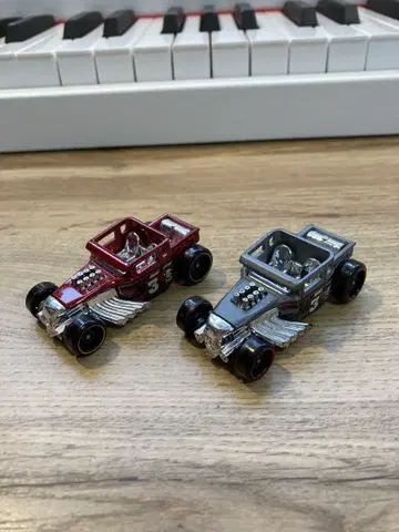 Hot Wheels 핫휠 본 쉐이커 2대 세트