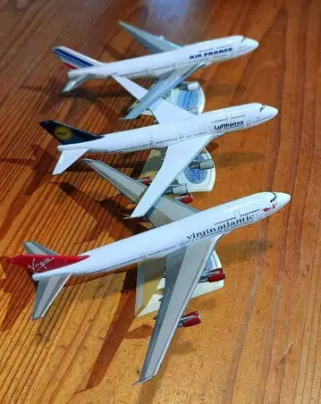 B747-400 다이캐스트 1/400 3대 세트 (1대 하자 있음)