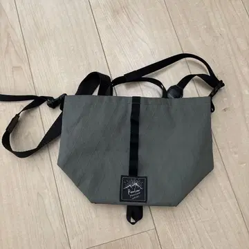 로우로우 마운틴 웍스 그레이 사코슈