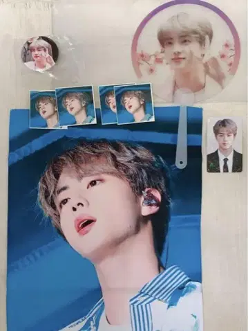 BTS JIN 진 마스터 럭셔리 굿즈 세트 카드 부채 캔뱃지