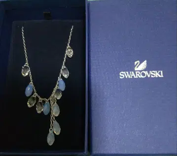 Swarovski 크리스탈 목걸이
