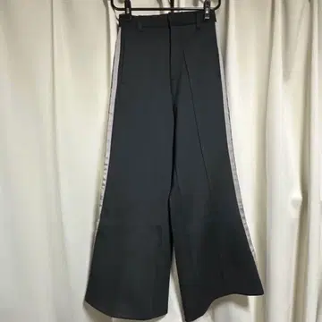 HARE 자수 팬츠