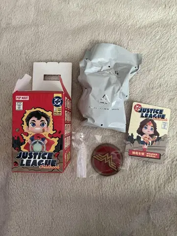 POP MART JUSTICE LEAGUE 원더우먼 팝마트