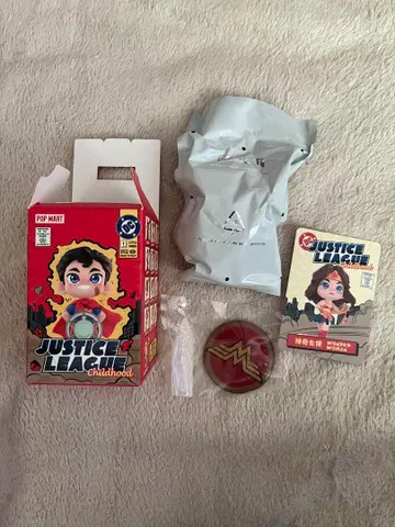 POP MART JUSTICE LEAGUE 원더우먼 팝마트
