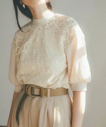CLANE 컴팩트 빈티지 레이스 상의