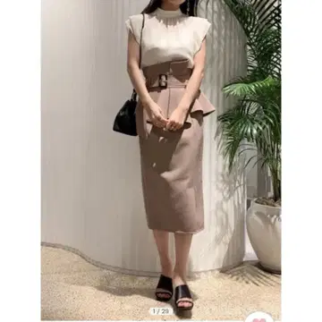 프릴 하이웨스트 타이트 스커트