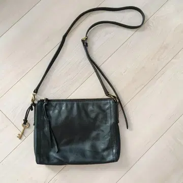 FOSSIL 파슬 소가죽 숄더백 블랙 가죽
