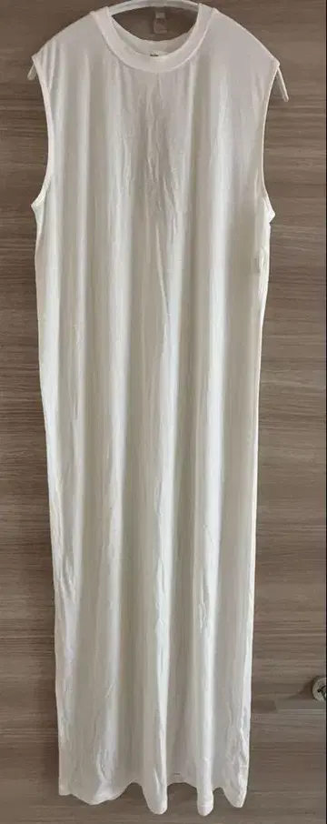 안느크 레이어 컷 원피스