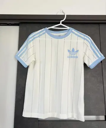 adidas 스트라이프 티셔츠 XS