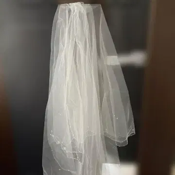 화이트 웨딩 베일 비즈 자수 이층 구조