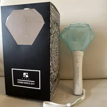 샤이니 월드 2017 응원봉
