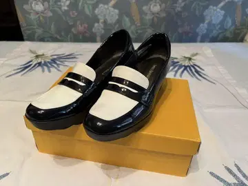 힐즈 애비뉴 네이비 화이트 22