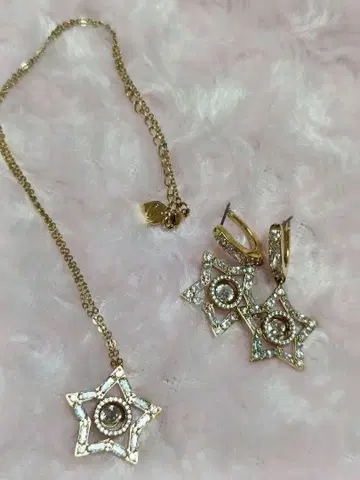 [ 새상품급 ] SWAROVSKI 스와로브스키 목걸이 & 귀걸이 세트