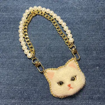 장모종 페르시안 계열 고양이 얼굴 백참 펄 체인 포함 브릭 스티치
