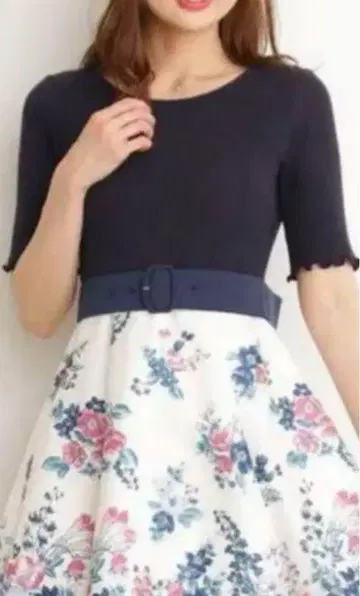 프로포션 바디 드레싱 스카프 프린트 티셔츠 도킹 원피스