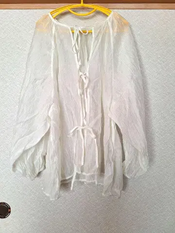 미사용 새상품 오버 사이즈 시어 풀오버 벌룬 쓰리 시어 셔츠