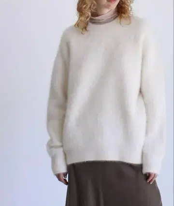 DRESSLAVE foxcashmere 크루넥 풀오버