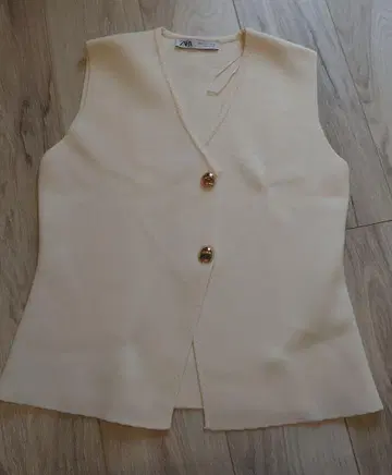 ZARA 새상품급 니트 베스트