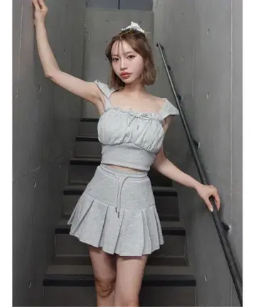 Darich 코르셋 리브 맨투맨 베어탑 플리츠 헴 맨투맨 미니 스커트