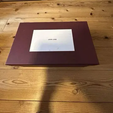 JOHN LOBB 존 롭 빈 박스 / 칸막이/슈케어 북