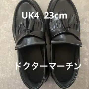 닥터마틴 UK4 에이드리안 태슬 로퍼