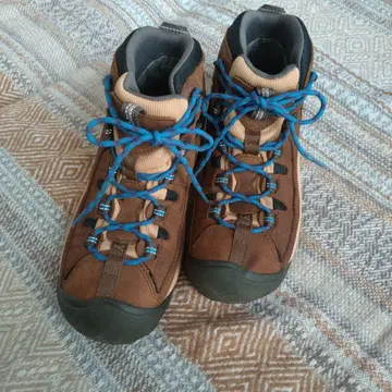 KEEN 트레킹 슈즈 24.5cm