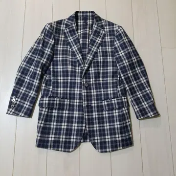 네이비와 화이트 체크 테일러드 자켓