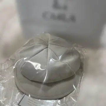 카시라 씨 베이지 8패널 캡 코튼 린넨 소재