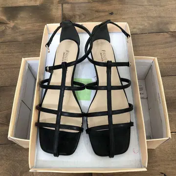 PANIER 파니에 플랫인데도 슬림 레그 샌들 선착순
