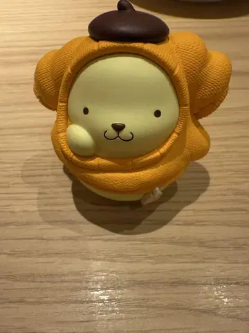 산리오 옷 갈아입는 중 피규어 폼폼푸딩