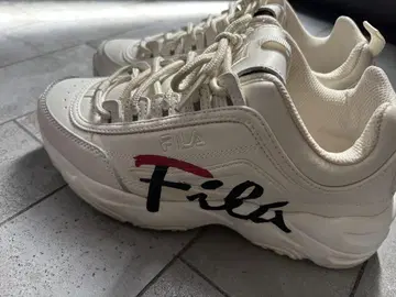 FILA 스니커즈 디스트레이서 스크립트