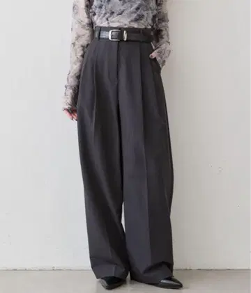 [ USED ] 2턱 베이직 와이드 팬츠 Lui's 루이스 그레이 프리
