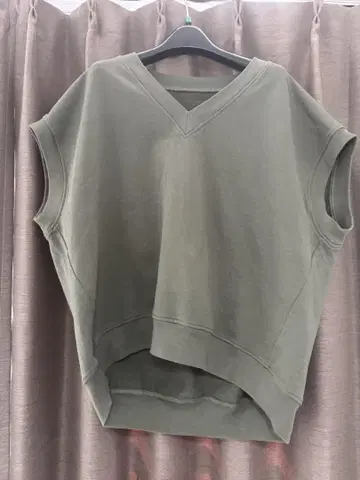 Spick & span 카키 베스트 미사용