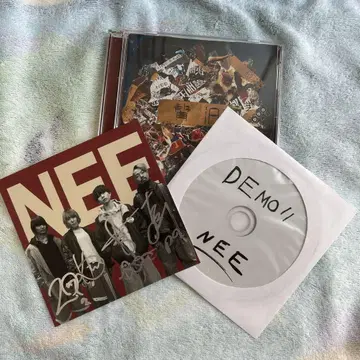 NEE 호화 DVD 포함 데모 CD 친필 사인