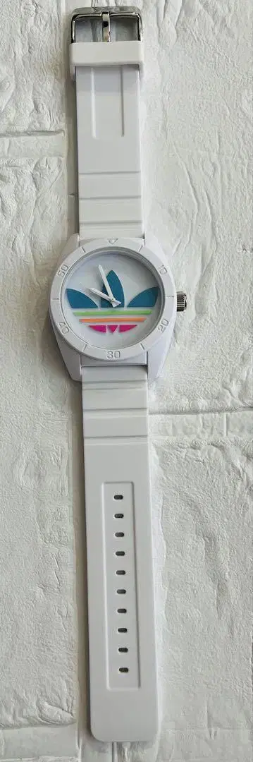adidas 손목시계
