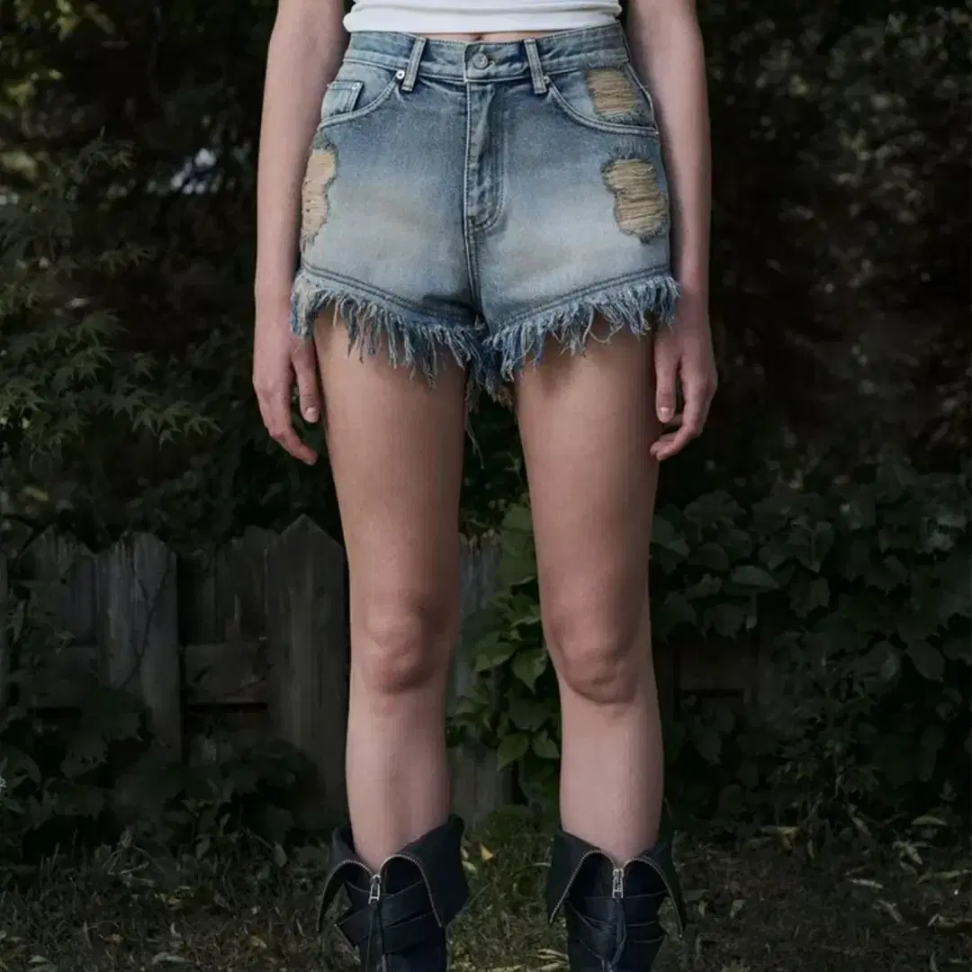 bohemian seoul Damage Washig Shorts ボヘムソ BOHEMIAN SEOUL | 보헤미안서울 Bohemian Seoul Damage Washing