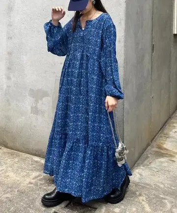 차오패닉 티피 빈티지 플라워 무늬 파이핑 티어드 원피스