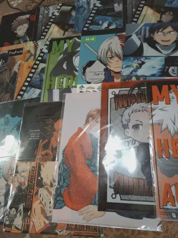 애니메이션 굿즈 캐릭터 클리어 파일 묶음 판매 120장 이상