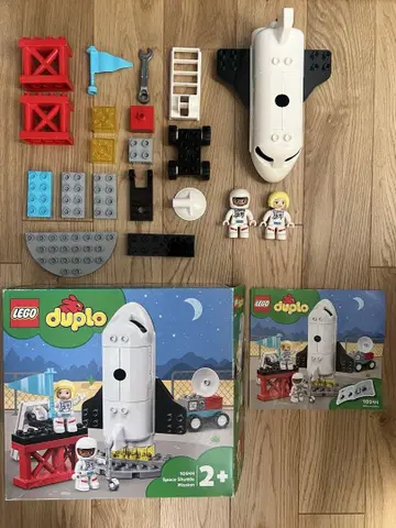 LEGO 듀플로 마을의 스페이스 셔틀