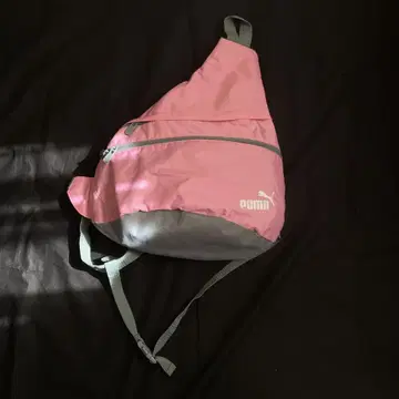 00s y2k PUMA one shoulder bag