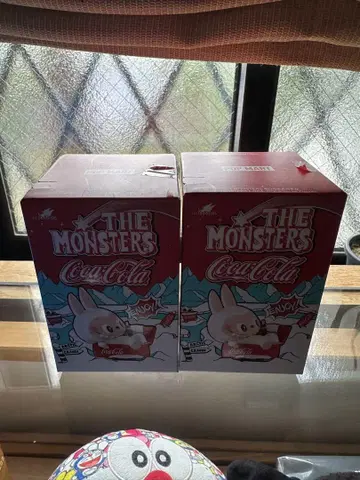 [ 정품 ] POPMART 러브브 THE MONSTERS 코카콜라 피규어