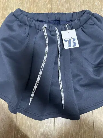 Bibiy NELLY MINI SKIRT 택 포함 새상품 네이비