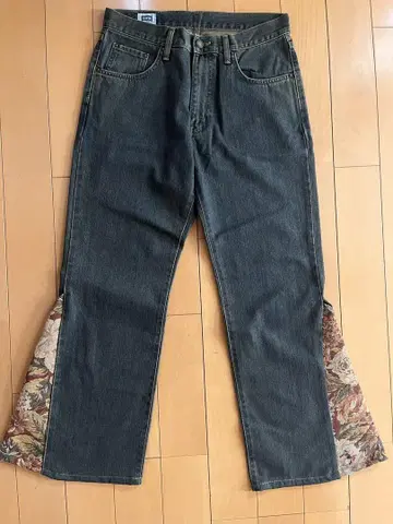 EDWIN 404 리메이크 데님 플레어 팬츠 꽃무늬 절개 W32