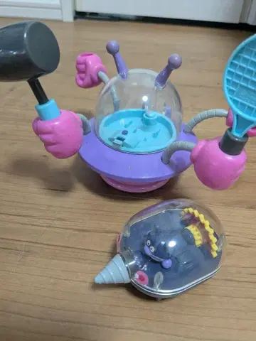 세균맨 UFO 덤으로 모그린 포함