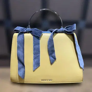 벨벳 리본 디테일 탑 핸들 백