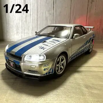 닛산 스카이라인 GT-R BNR34 1/24 실버 와일드